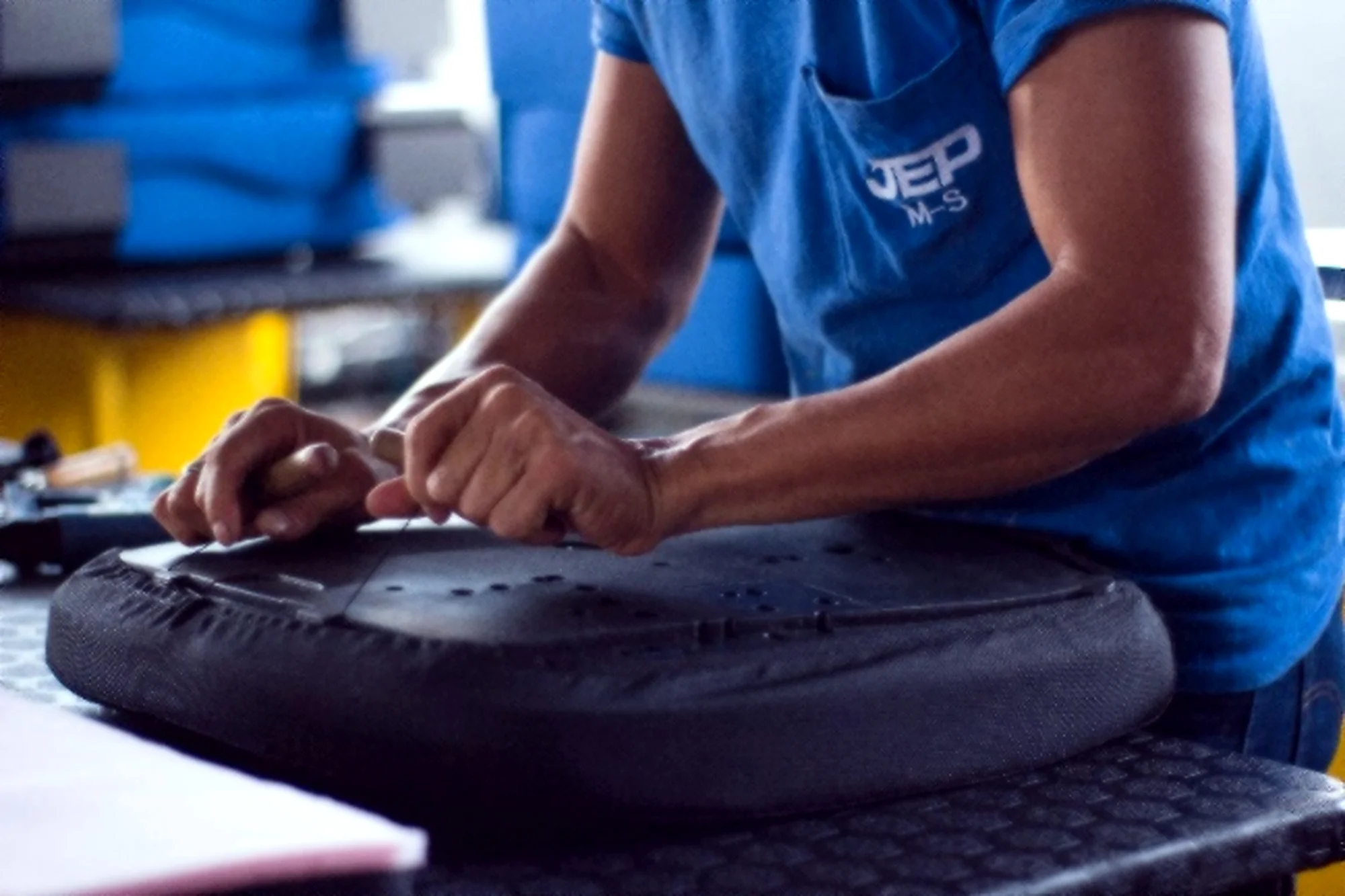 Ensamble de un asiento ergonómico en la planta